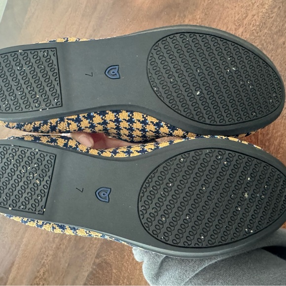 Rothy's Navy and Mustard Houndstooth Flats - Picture 5 of 6